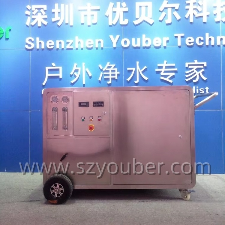 1吨/小时卧式手推车直饮水设备